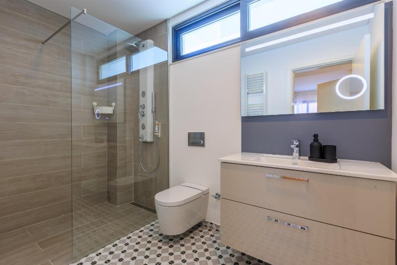 TERRA Eden Brand New 1BR w Private Garage - image 8