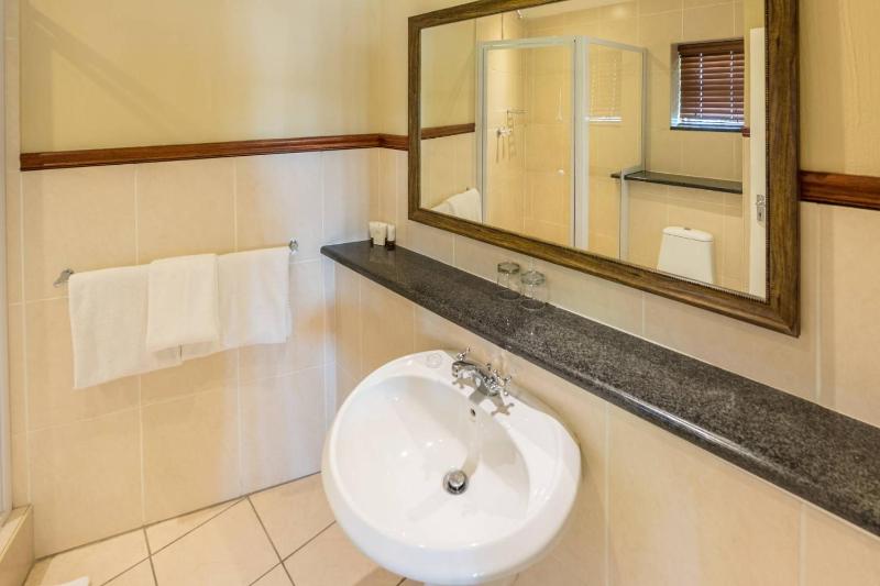 Constantia Hotel and Conference Centre - image 8