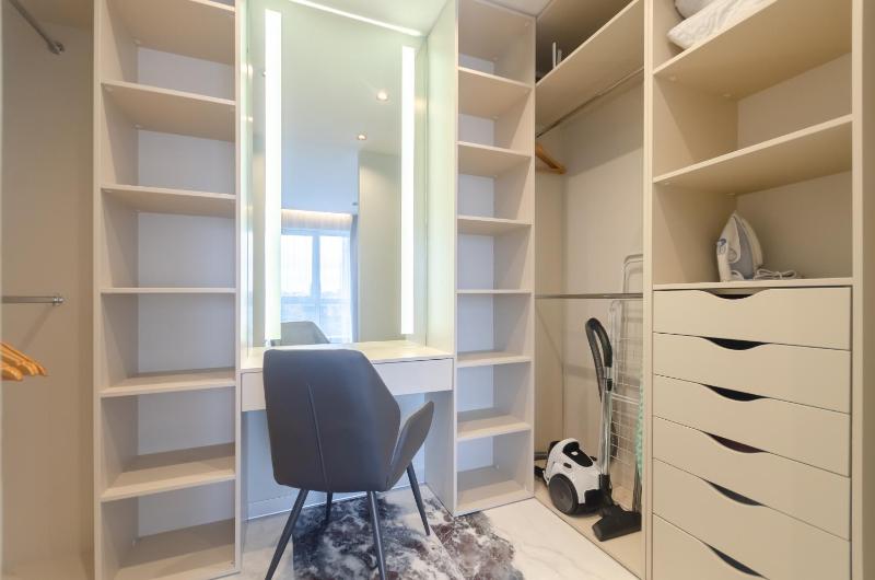 7-23 Kvartet Vasyl Lypkivskyi 16b Kyiv railway station metro nearby fantastic city view Petrovdom Apartment - image 11