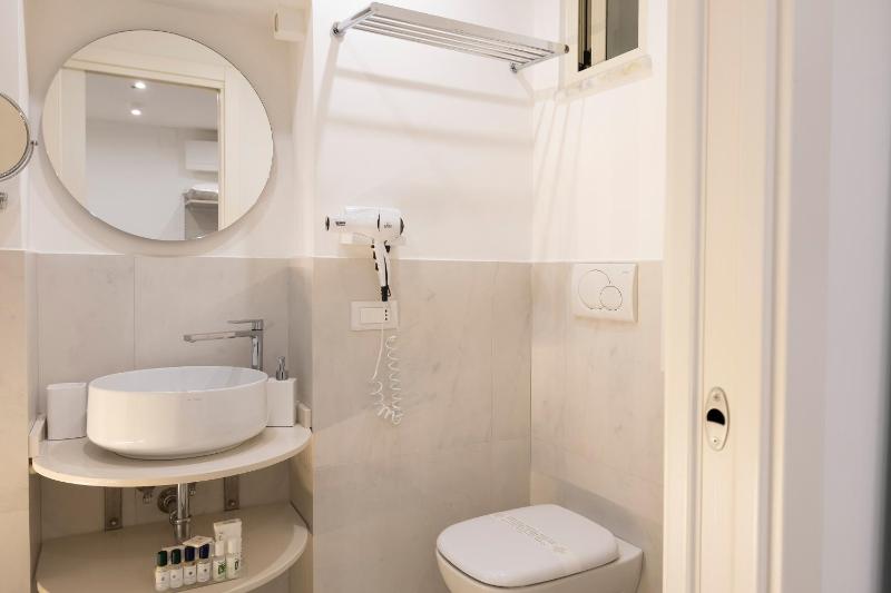 Amalfi Suite Boutique Hotel - image 44