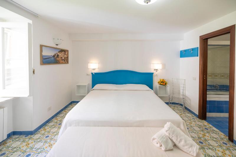 Amalfi Hotel centro storico - image 23
