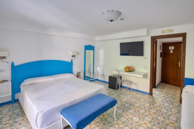 Amalfi Hotel centro storico - image 5