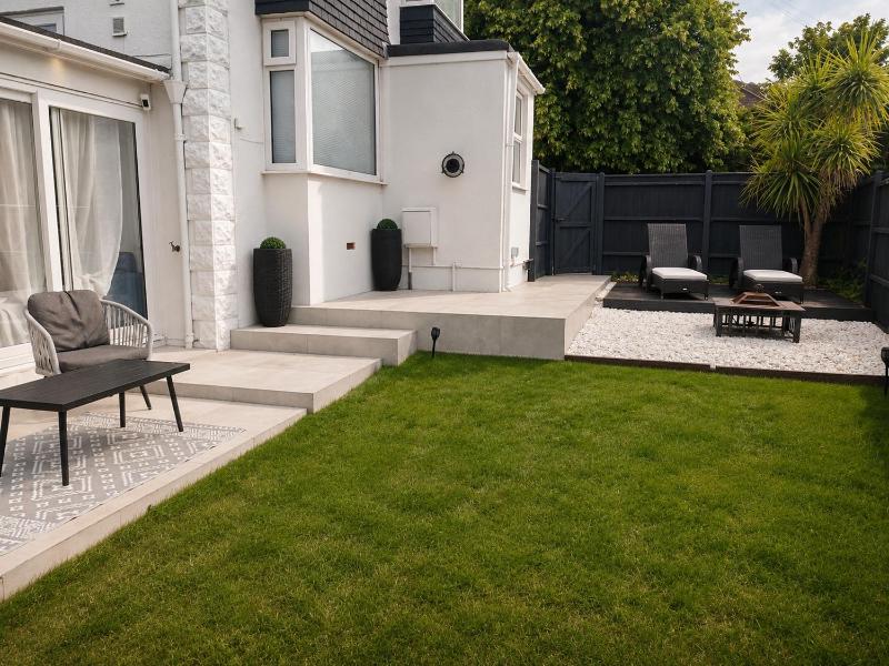 Private Gated Home Parking Sleeps 7 - image 9