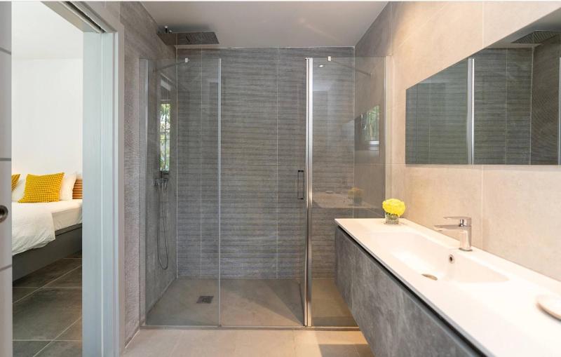 Luxurious Villa NicoAngelo - image 30