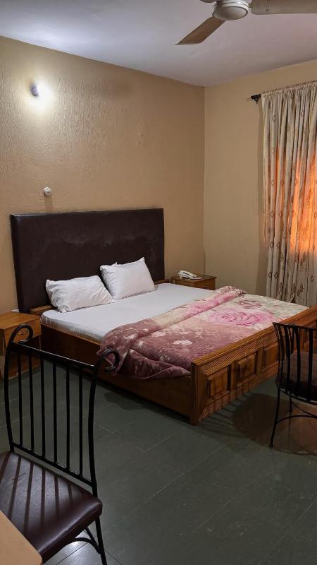 Diamond Hotel Lagos - image 11