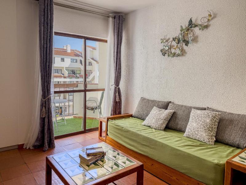 #409 Central Albufeira Getaway with Shared Pool - image 16