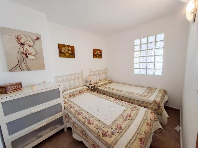 Eurhostal - Apartamento en primera linea - ALBERT VILLAS - image 10