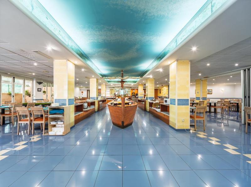 Hotel Tropic - image 16