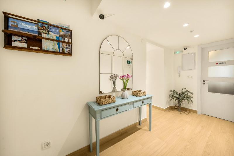 Jomarijo Boutique Rooms - image 17
