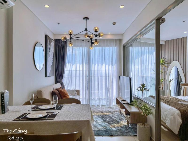 Seaside Apartment - The Song - image 8