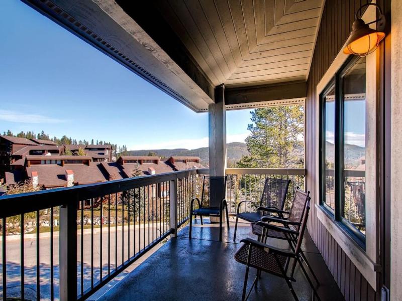 Remodeled Condo Ski in out with Hot Tub Spa Gym - image 26