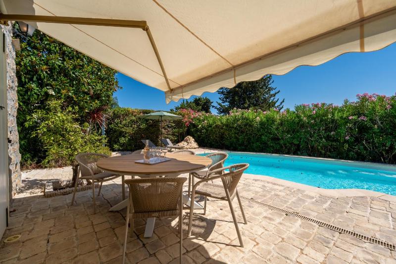 Le Mas des Aromes - Piscine Privée - image 13