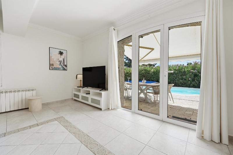 Le Mas des Aromes - Piscine Privée - image 10