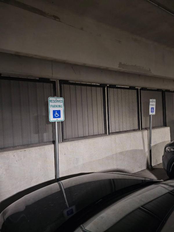 Riverwalk Downtown Luxury Pool Free Parking - image 30