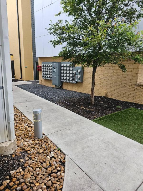 Riverwalk Downtown Luxury Pool Free Parking - image 18