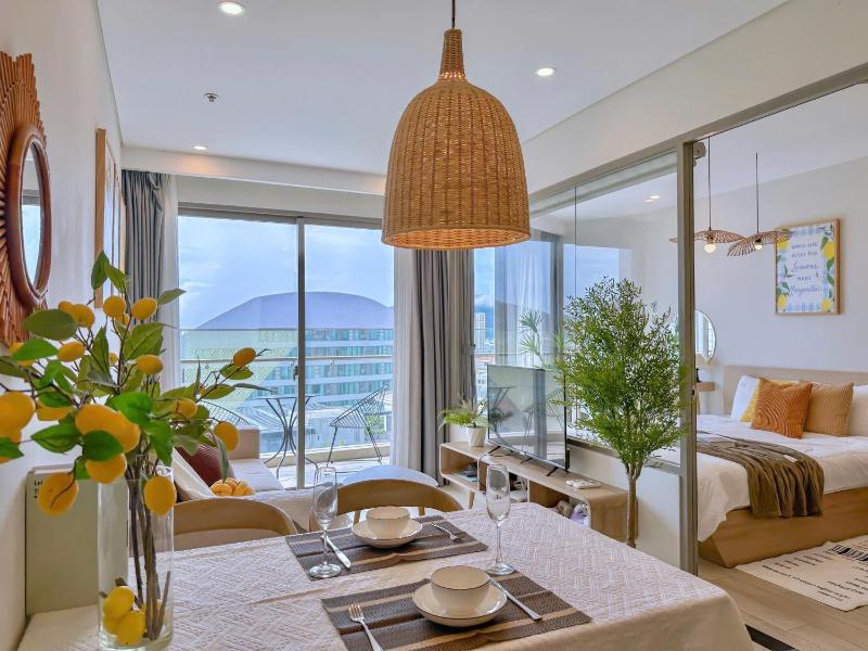 Seaside Apartment - The Song - image 14