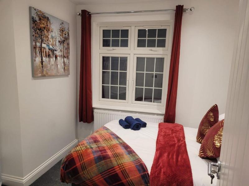 Broadlands House 3 Bed home - image 13