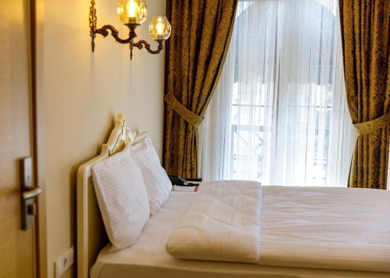Germenicia Old City Hotel - image 11