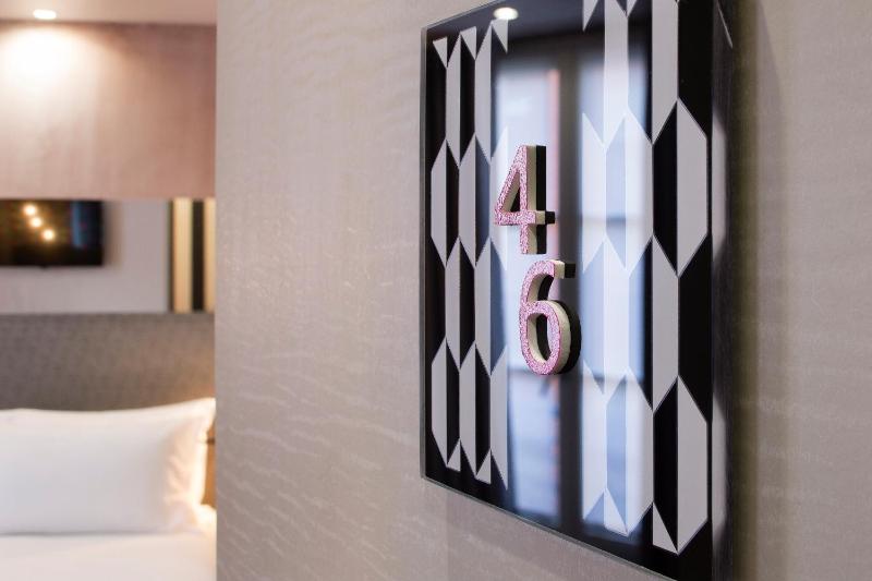 Junior Suite image 1