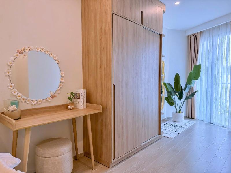 Seaside Apartment - The Song - image 6