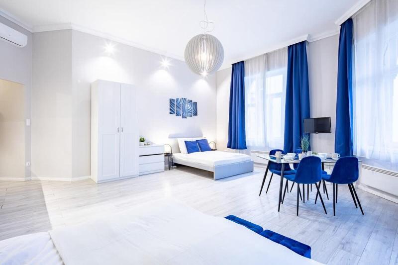 Very Central - Comfy - Design Studio - image 3