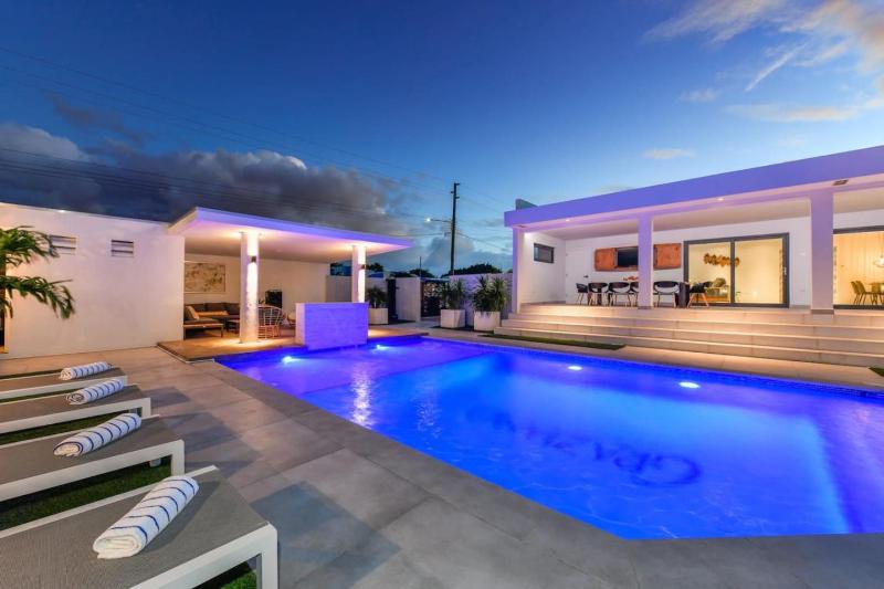 Casa Graziano Luxury 5BR Family Villa Pool Whirlpool & Tropical Garden - image 25