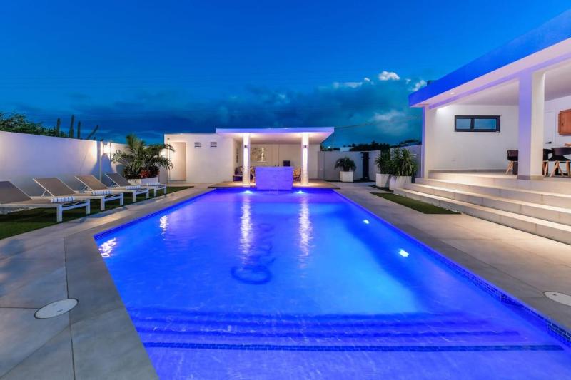 Casa Graziano Luxury 5BR Family Villa Pool Whirlpool & Tropical Garden - image 40