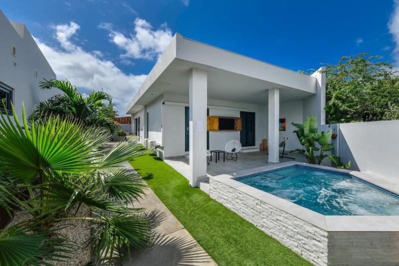 Casa Graziano Luxury 5BR Family Villa Pool Whirlpool & Tropical Garden - image 45