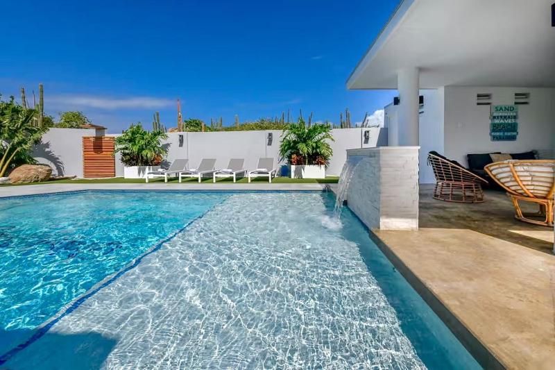 Casa Graziano Luxury 5BR Family Villa Pool Whirlpool & Tropical Garden - image 22