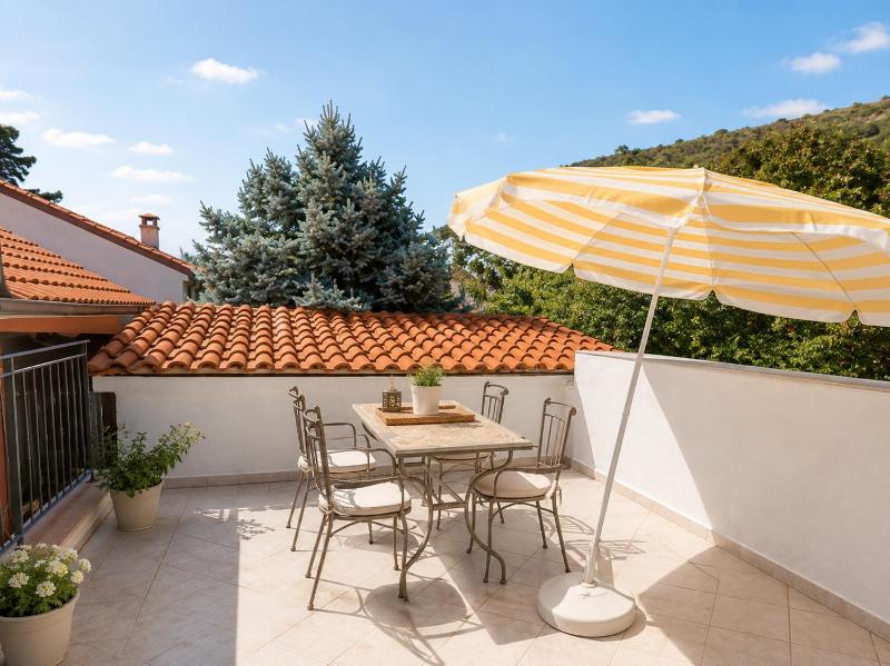 Studio Apartman Blue Sky - image 7