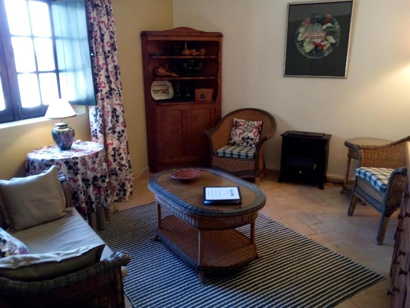 One-Bedroom Apartment image 1
