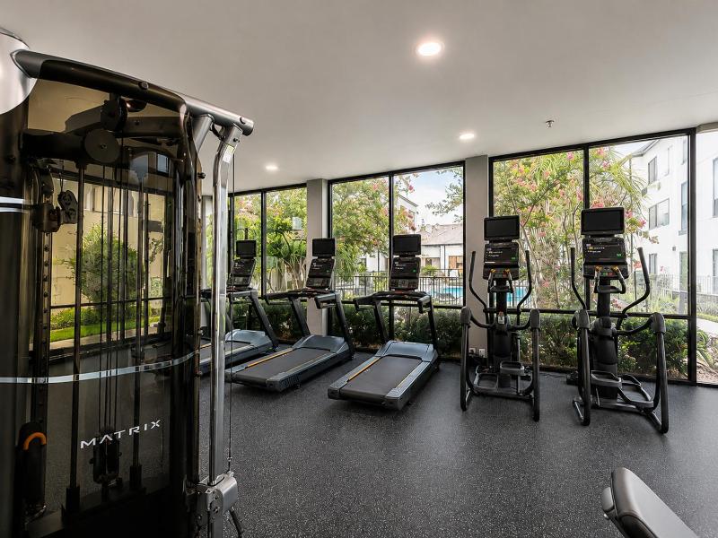 Courtyard by Marriott Houston Hobby Airport - image 2