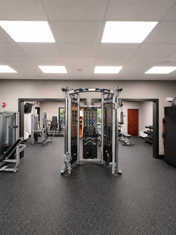 Courtyard by Marriott Houston Hobby Airport - image 3