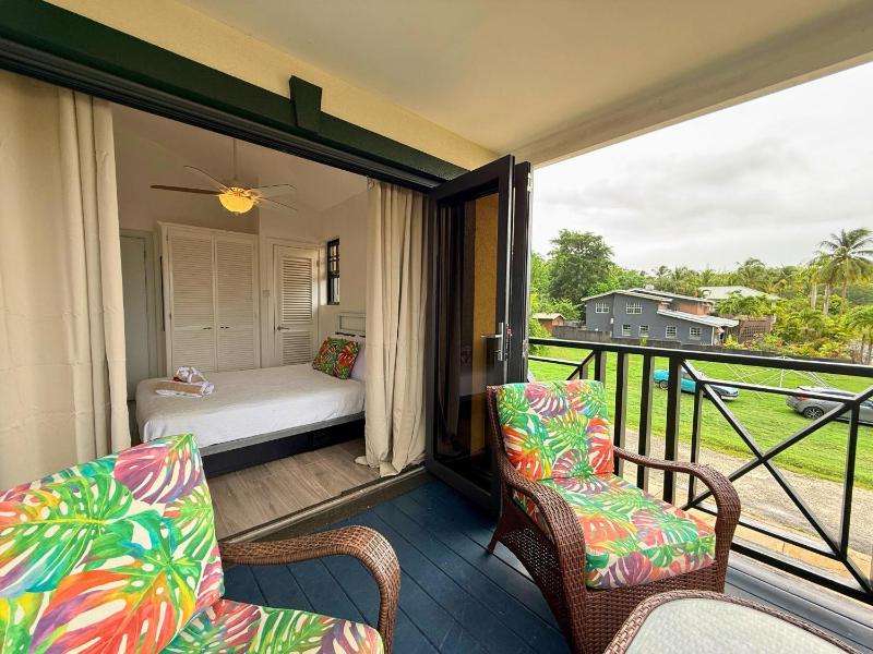 Ixora 7 - 1 Bed Apartment In Holetown w/ Pool & AC - image 15
