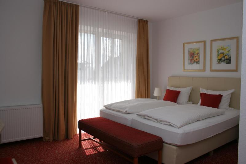 Junior Suite with Balcony image 3