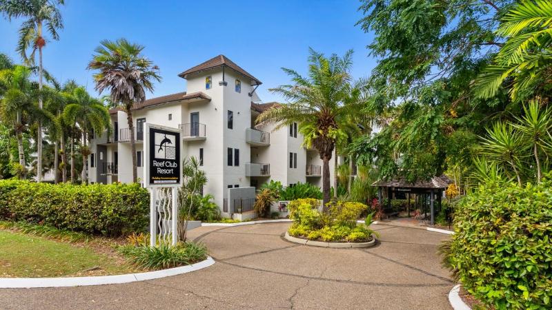 Marlowe Sage Walk to Beach and Pool - image 11