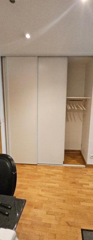 Appartement calme et lumineux dans immeuble de standing - Jardin sur les toits - Ascenseur - Quiet flat with elevator and private garden in old town - image 11