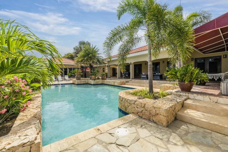 5BR Family Bed Pool Villa Serene Grace By Bocobay - image 39