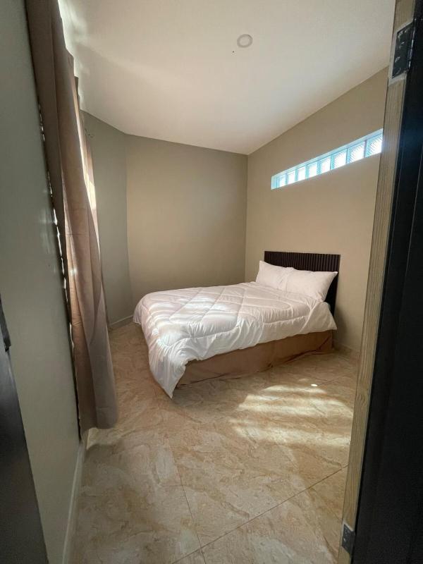 Olympia Park Apartment - image 10