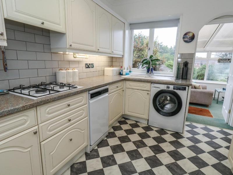 Tudor Rose - image 15