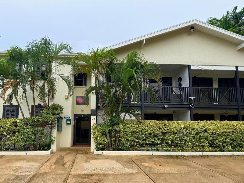 Ixora 7 - 1 Bed Apartment In Holetown w/ Pool & AC - image 8