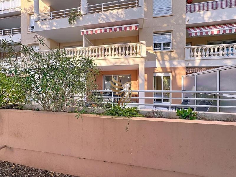 BellaHorizon T2-view of garden-terrace-park-WIFI. - image 32