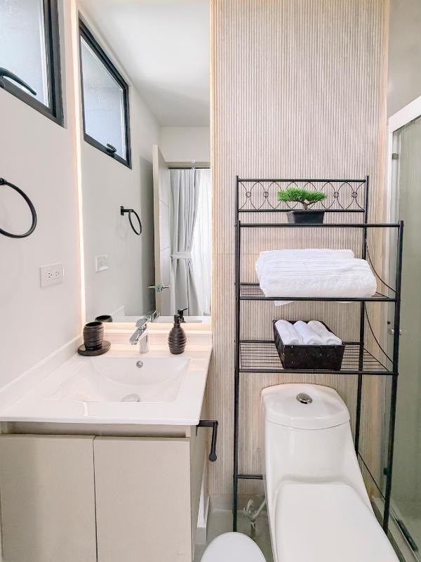 Urban Nest Lomas 3BR City View Apartment - image 12