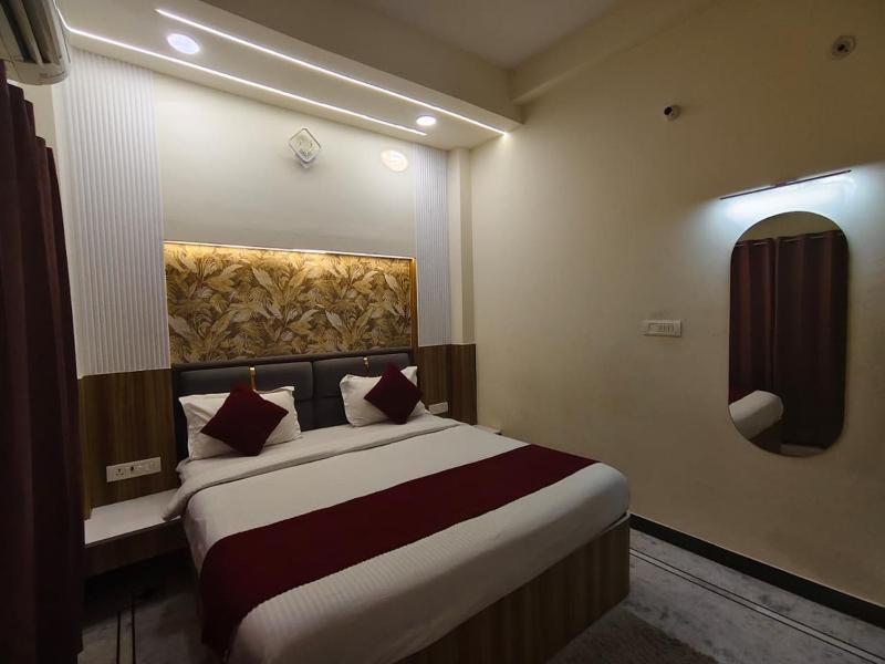 The Raghav Vilas Luxury 2BHK Apartments Near Kashi Vishwanath Temple - image 9