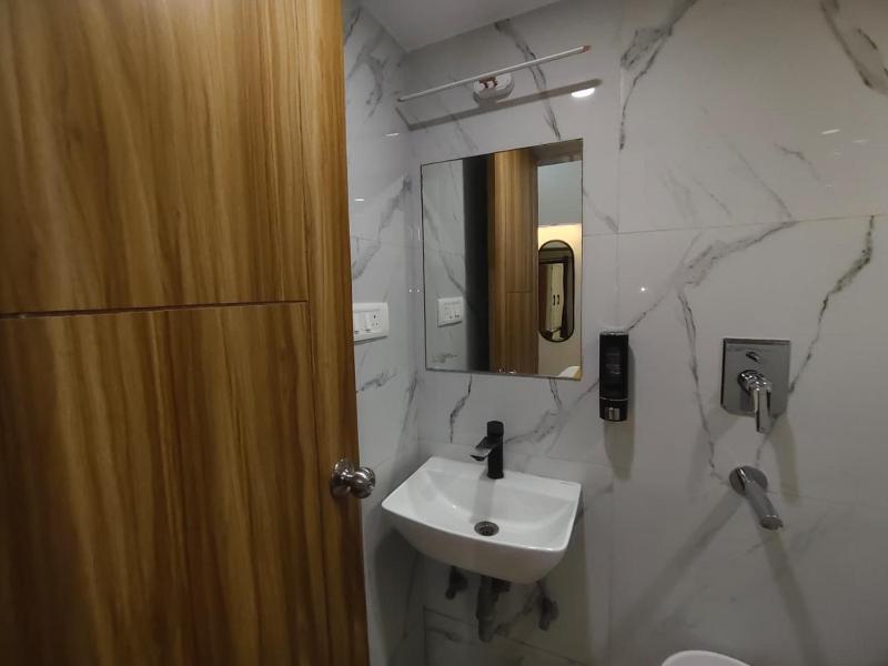 The Raghav Vilas Luxury 2BHK Apartments Near Kashi Vishwanath Temple - image 10