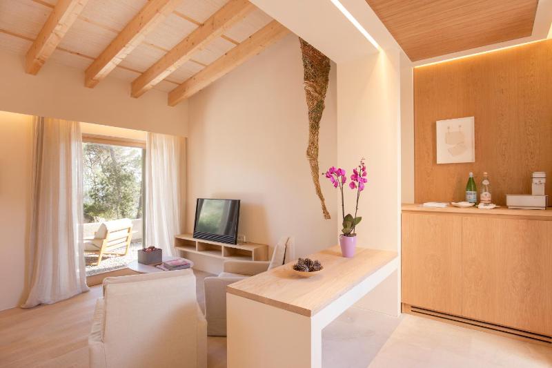 Superior Suite with Sea View image 3