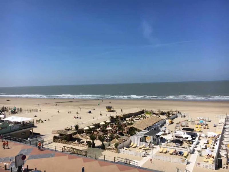 Seafront apartment with views in Blankenberge - image 17