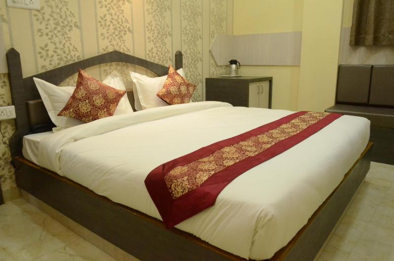 Hotel Rahil Palace - image 1