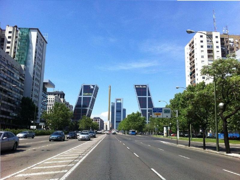 8-Guest Central Madrid Haven - image 10