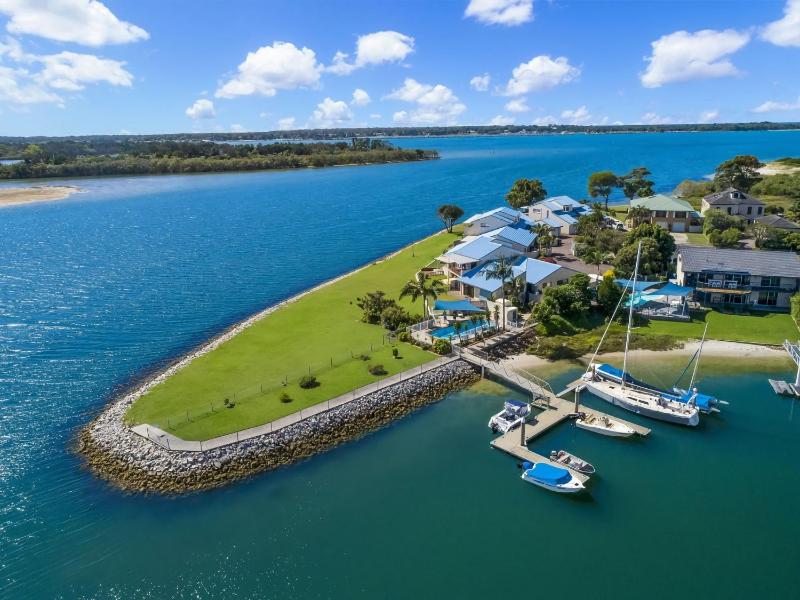 Peninsula Court 6 - River Front - Stone Real Estate Yamba - image 1